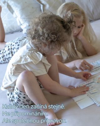 Samostatnost nevznikne ze dne na den. Vzniká z malých každodenních krůčků. Z pocitu, že dítě ví, co ho čeká. A z radosti,...