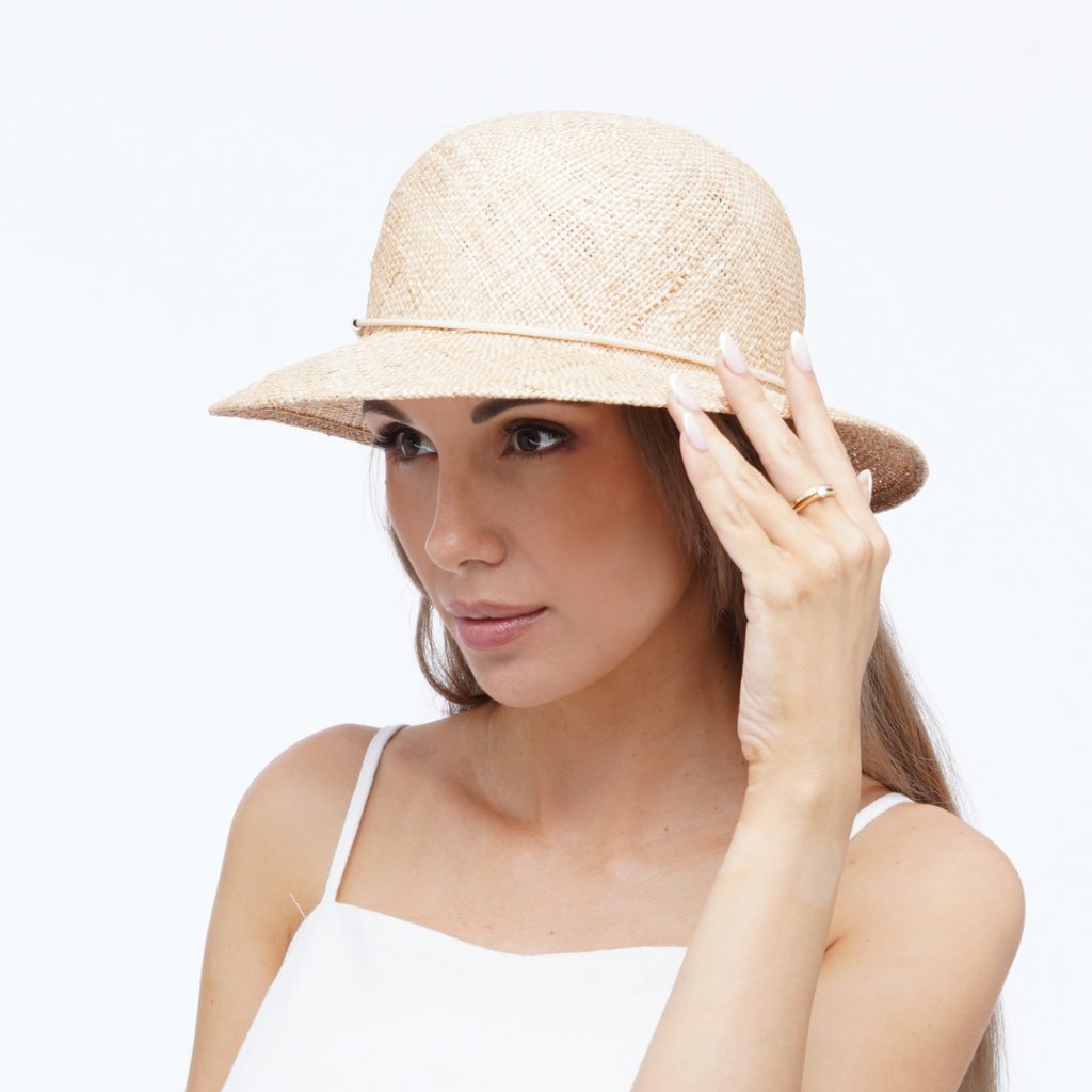 Luxusní  letní klobouk z trávy BAO Me-016