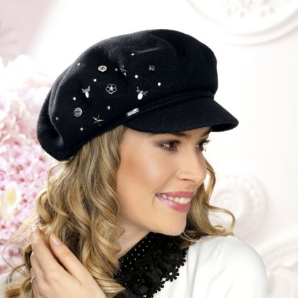 Zimní dámská čepice s kšiltem W-0033/018 černá