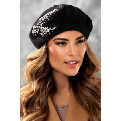 Zimní dámský baret s bižuterií W-0696/018 černý
