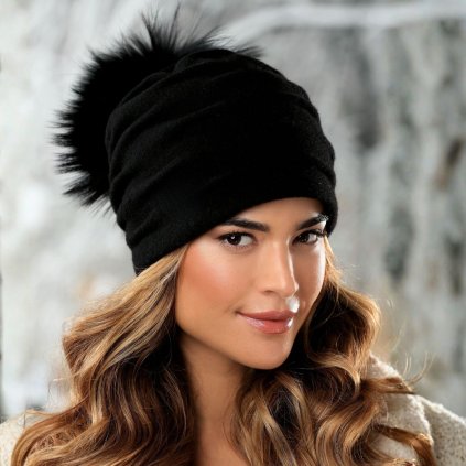 Krumlovanka Zimní černá čepice s bambulí a podšívkou 100% Wool W-0597/018BB