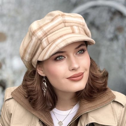 Krumlovanka Dámská podzimní čepice s kšiltem – 8 -dílná bekovka - béžová károvaná Me-B40-ch