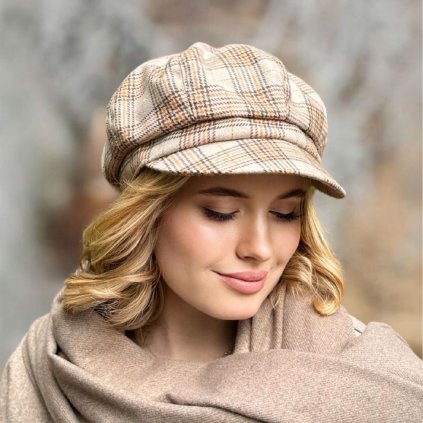 Dámská zimní béžová čepice s kšiltem – osmidílná bekovka - károvaný tvíd Me-B18