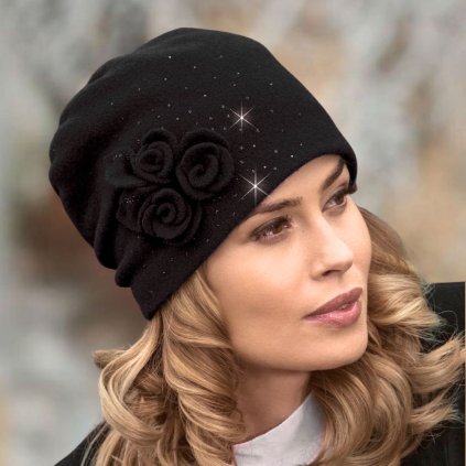 Krumlovanka Dámská černá zimní čepice z 100% vlny Woolmark W-0079/018