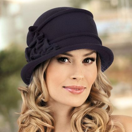 Krumlovanka Dámský černý zimní klobouk z 100% vlny Woolmark W-0908/018