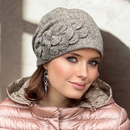 Krumlovanka Dámská zimní čepice 100% vlna - béžová melange W-0198/284M