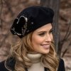 Dámský vlněný baret s aplikací a flísovou podšívkou W-0014/018 černý-nf
