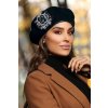 Černý vlněný dámský baret s výšivkou W-0607/018