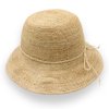 Luxusní slaměný klobouk Bucket hat hustě, ručně pletený z Rafie je zárukou prvotřídní kvality. Tento kousek s tvarovatelnou krempou je vyrobený v Itálii a doladěn pleteným páskem z Raffie. V krempě má vpletený drátek pro snadné tvarování. Tento úžasný klobouk Vás spolehlivě ochrání před sluníčkem a dodá šmrnc Vašemu outfitu v letních měsících. Elegantní, lehoučký a prodyšný klobouk pro každý slunný letní den! Pro svou pružnost a měkkost Vám bude dělat skvělou společnost na cestách nebo na pláži. Neláme se a krempa drží tvar.  Velikost vhodná na obvod hlavy 56 cm - 58 cm. Dodáváme s pěnovým regulátorem velikosti zdarma. Pěnový regulátor se vkládá do zadní části klobouku za potní pásek. Klobouk je vybaven stahovací šňůrkou v potním pásku pro snadnou regulaci velikosti.  Materiál: 100% Raffie.  Vyrobeno v Itálli.