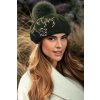 Tmavě zelený baret s bambulí a výšivnou W-0835/484