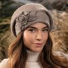 Krumlovanka Dámská zimní čepice 100%vlna Woolmark W-0838/690 hnědá