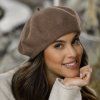 Hnědý vlněný baret FLORA 100% vlna WOOLMARK W-baret/048 (M)