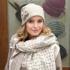 Krumlovanka Dámská světle béžová zimní čepice z 100% vlny Woolmark W-0079/960