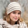 Krumlovanka Dámská zimní čepice - béžová 100% vlna Woolmark W-0910/960