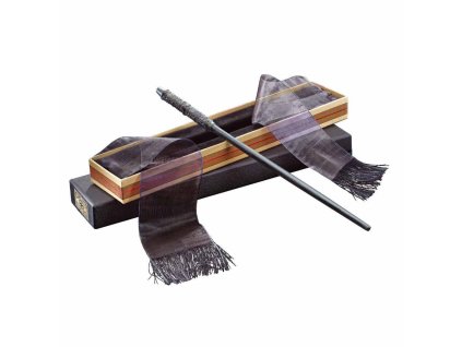 hulka severuse snapea s krabickou od ollivandera 5f2ccf6a3dfec