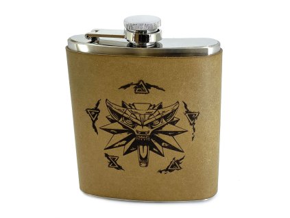 placatka s kozenym obalem zaklinac vlci hlava a runy 642159b8a8832