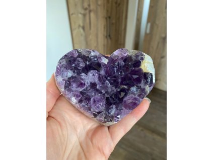 Ametyst srdce – kámen vnitřní hloubky