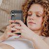 Silikonový kryt Carbon pro iPhone 16 Plus - černý