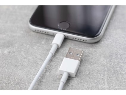 8445 lightning kabel metrovyv2 3