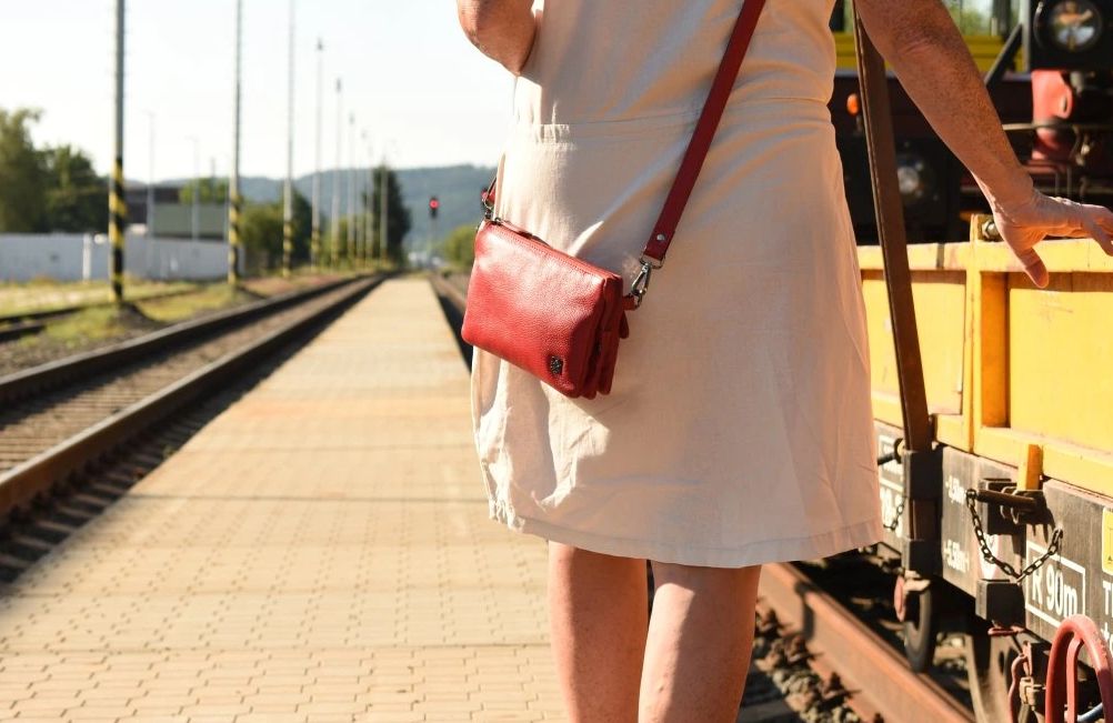 7 způsobů, jak upravit koženou tašku pro každou příležitost