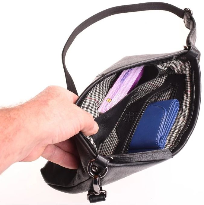 1)3174-17_mala-kozena-cerna-kabelka-psanicko-caca-520312--12_2