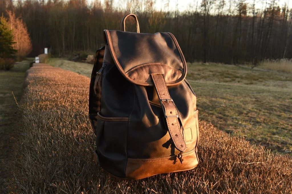 kozeny_batoh_messenger_a_nebo_aktovka