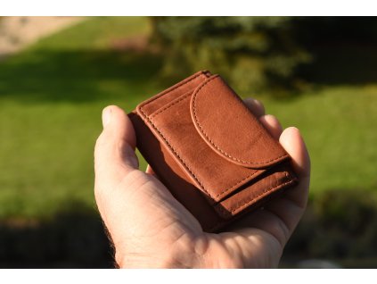 DámskáPánská mini kožená ručně vyrobená peněženka KUBÁT Mia koňaková 7140442 (9)