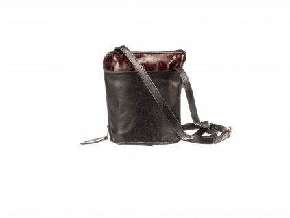 malá černá kabelka kožená s kapsami dámská český výrobek Kubát 145414