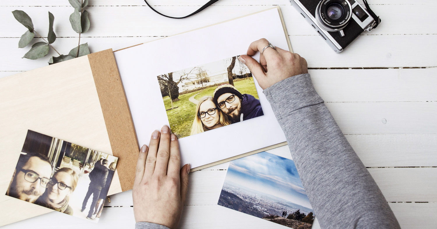 Detail otvoreného fotoalbumu