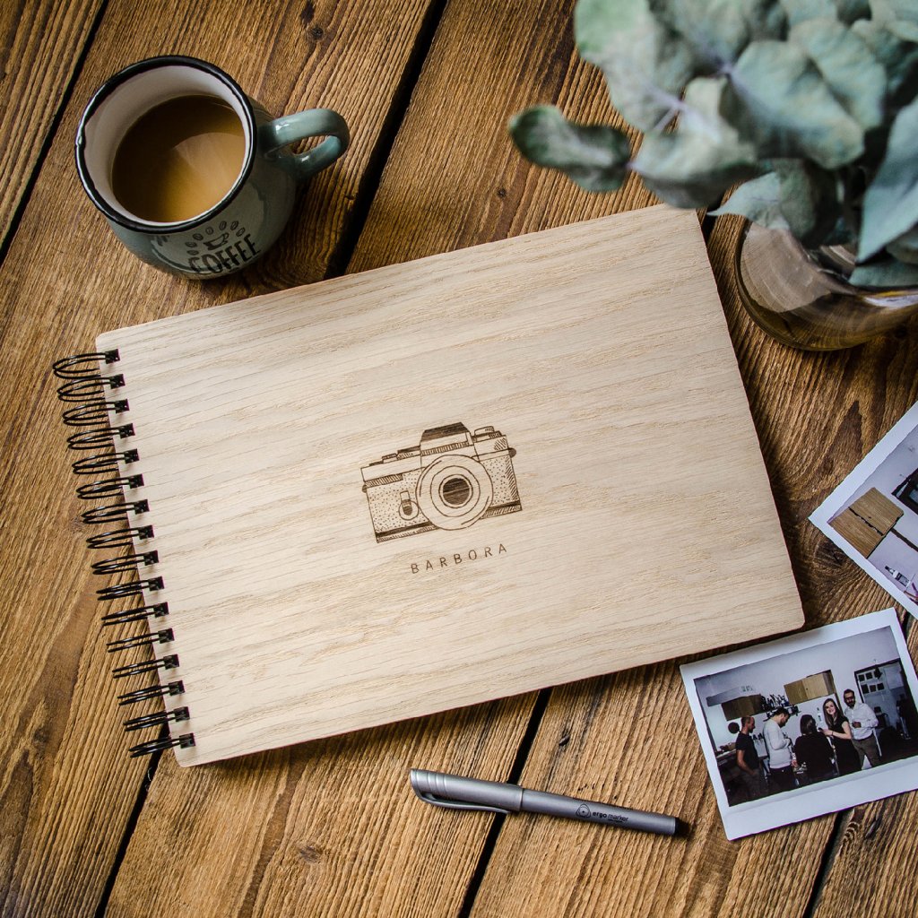 Krúžkový fotoalbum Aparát s menom produktova fotka pekna