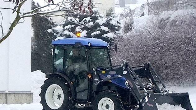 Příprava malotraktoru na zimní odstávku: Kompletní průvodce