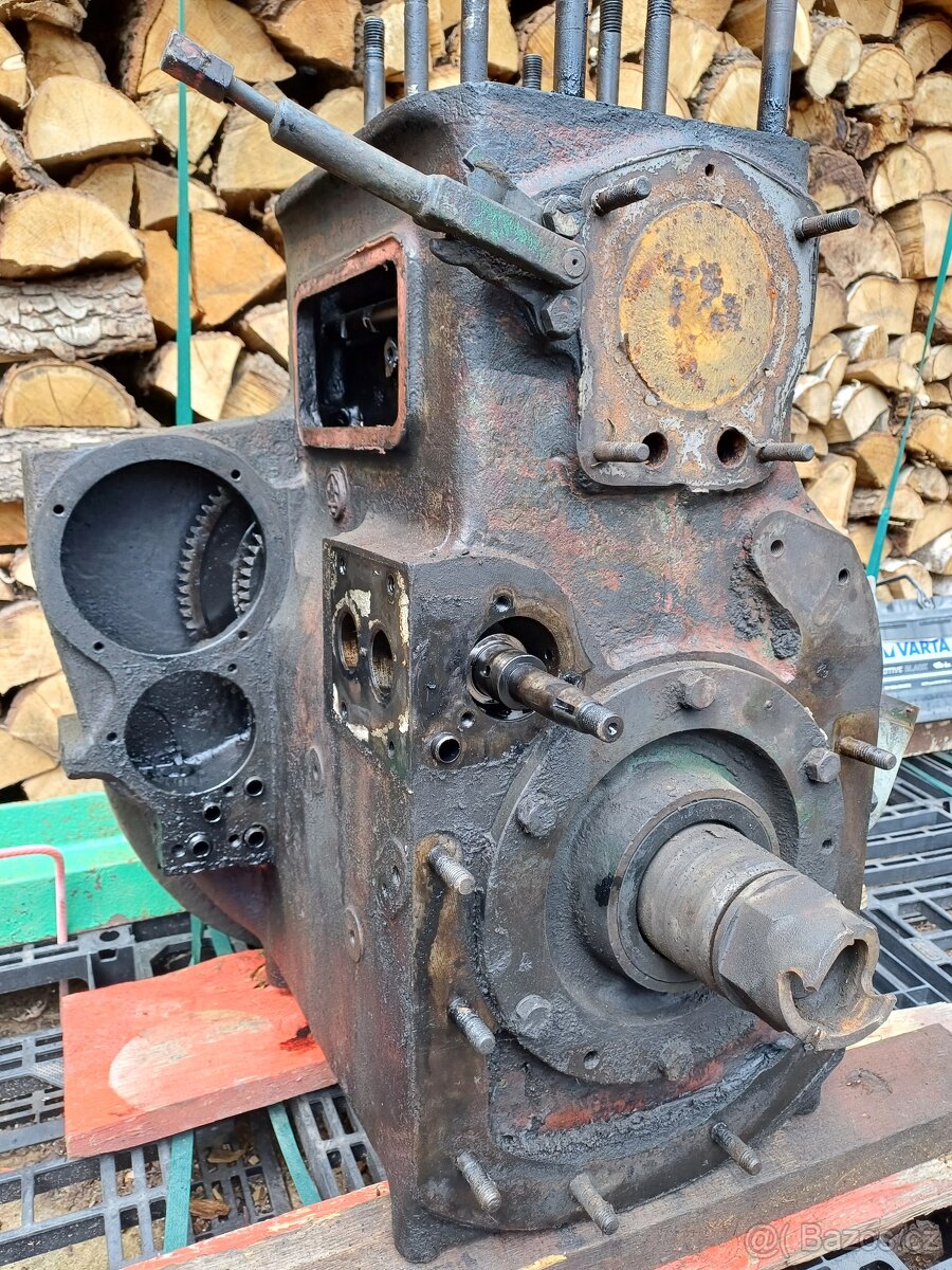 Zetor 25 – Nestartuje za tepla? Nejčastější příčiny a řešení