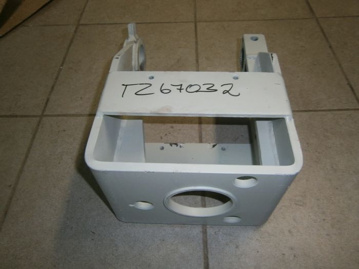 Přední závěs TZ4K‑14 (svařovaná sestava): Montáž, účel a co zkontrolovat před výměnou