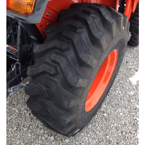 Jak zlepšit trakci malotraktoru v terénu: Tipy na volbu pneumatik a závaží