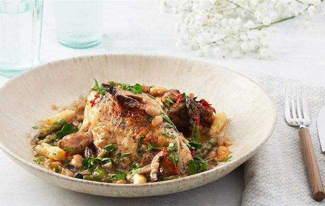 Pečené kura s hubami a špargľou