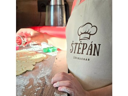 dětská zástěra s vlastním jménem