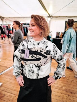 ● PRVNÍ LETOŠNÍ @dyzajnmarket ZA NÁMI ● ● Kéž by byl letošní rok alespoň tak trochu skvělý jako tento víkend. Myslím, že...