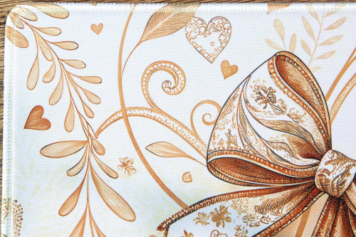  Klasická podložka pod myš v originálním designu KudrnkaART. Motiv: ornamenty s mašlí na bílém podkladu (2)