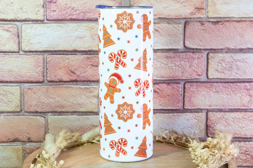  Stylový termo kelímek KudrnkaART s motivem Perníčků – pro horkou kávu i ledové drinky. Design, co má duši, a funkčnost, co vydrží