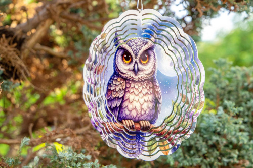  Vneste do své zahrady nebo interiéru hravý pohyb a oslnivý vizuální efekt. Tento větrný spinner kombinuje moderní design, precizní zpracování a vysokou odolnost (8)