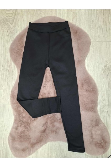 zateplene leginy cierne 1