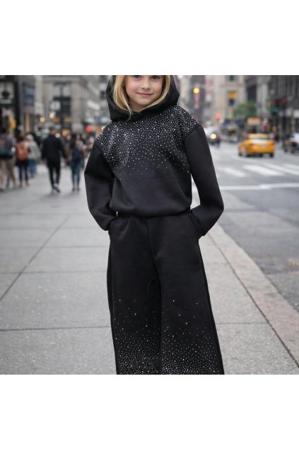 dievcenska cierna suprava