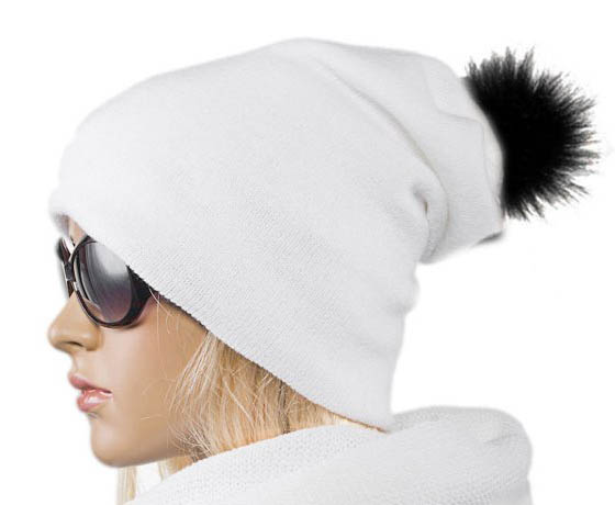 Dámska čiapka s brmbolcom biela 610