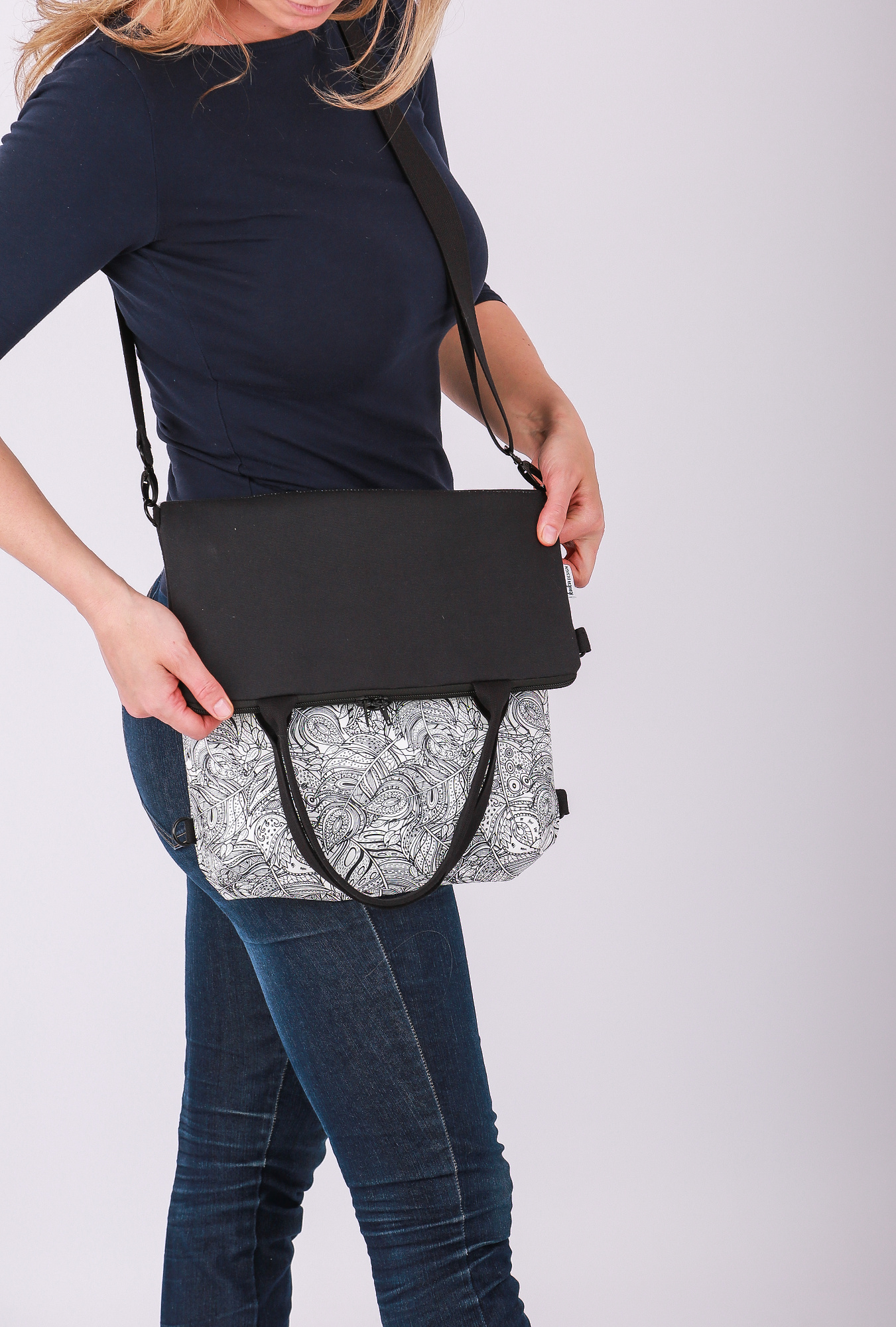 Vánoční soutěž o kabelkobatoh v prosincovém vydání novin Český ráj v akci