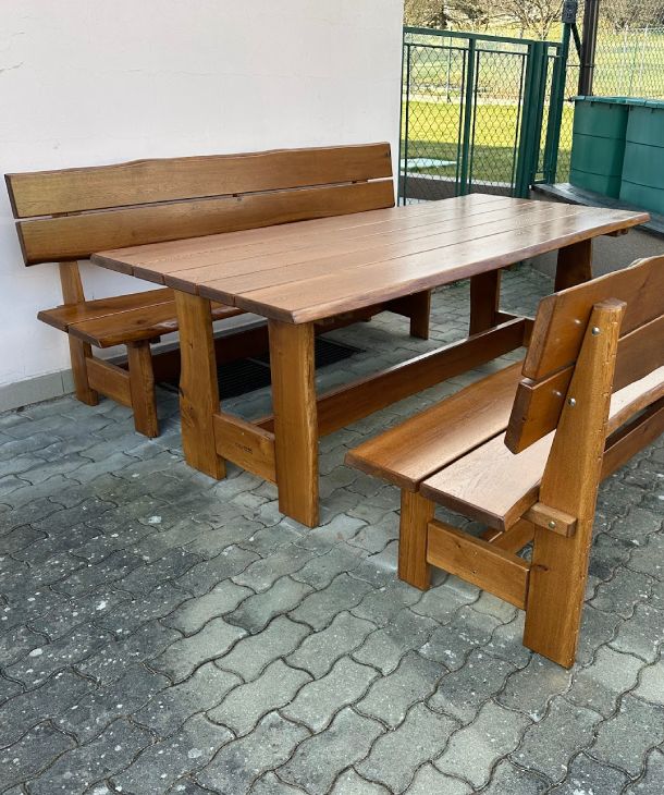 Rustikale Eichengarnitur in der Länge 200 cm