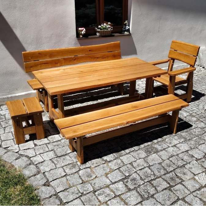 Dřevěný zahradní nábytek v rustikálním provedení - Plzeň