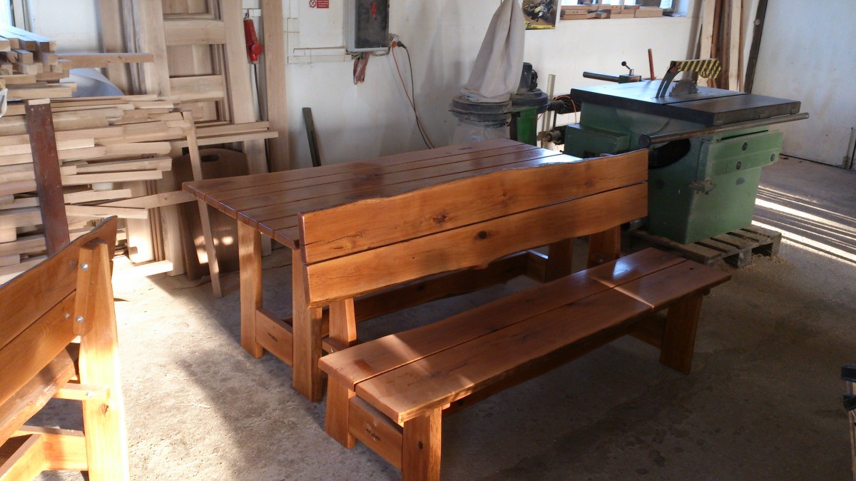 Zahradní nábytek z masivu - rustikální dub