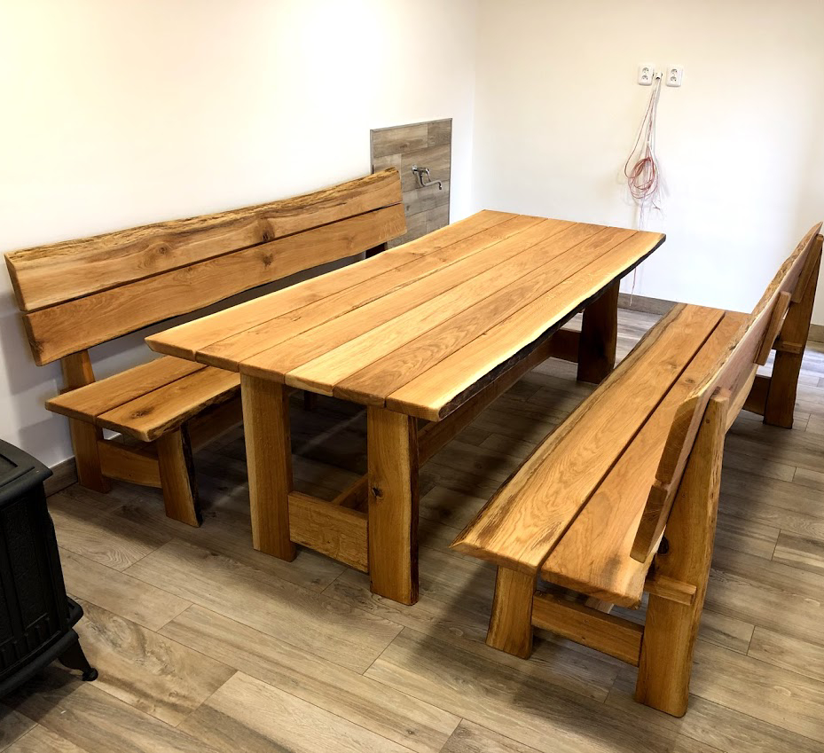 Rustikální dubová sestava v interiéru