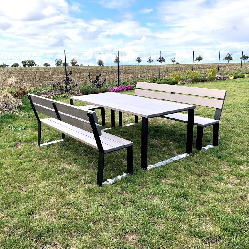 Designová zahradní sestava v šedém odstínu