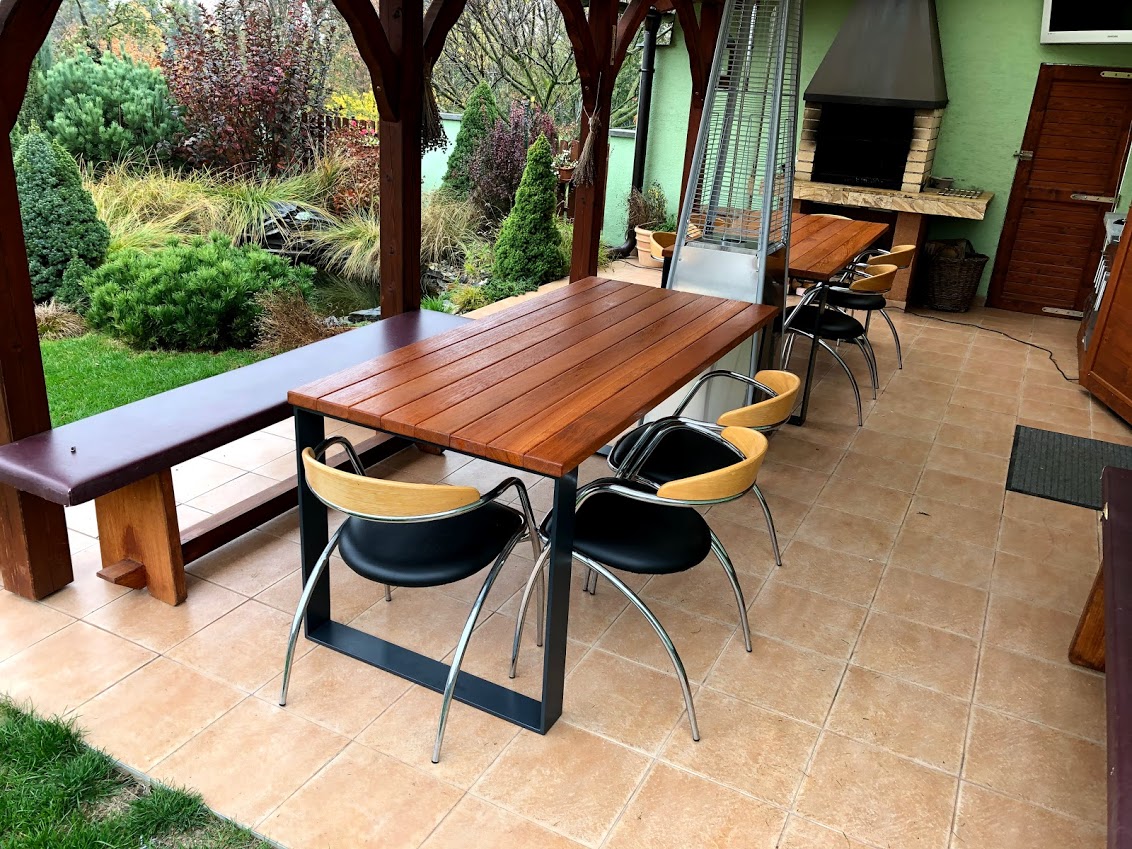 Designový zahradní stůl - Vyškov u Brna